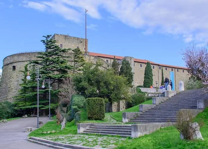 Apartment M's Residences Maiolica *